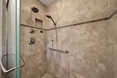 4401 Brookwoods Drive, Houston, TX 77092 - Photo 19