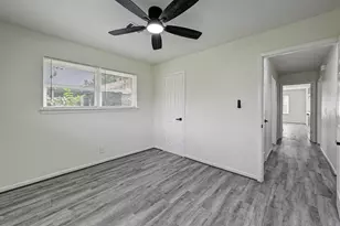 6027 Ledbetter St, Houston, TX 77087 - Photo 19