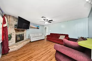 12503 Millbanks Dr, Houston, TX 77031 - Photo 9