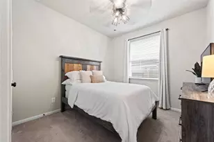 221 Gigi Pl, Alvin, TX 77511 - Photo 15