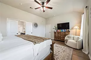 221 Gigi Pl, Alvin, TX 77511 - Photo 21