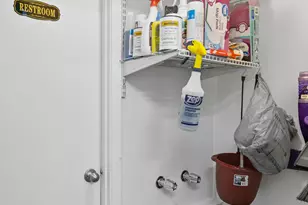 1136 Hwy 87, Crystal Beach, TX 77650 - Photo 17