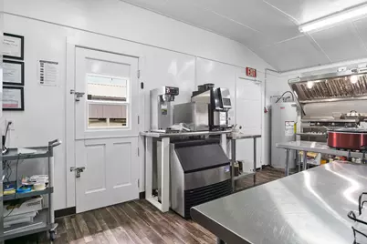 1136 Highway 87, Crystal Beach, TX 77650 - Photo 21