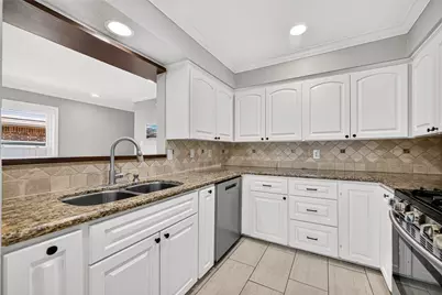 5714 Innsbruck Street, Bellaire, TX 77401 - Photo 23