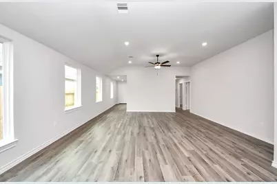 18720 Loom Drive, Conroe, TX 77306 - Photo 13