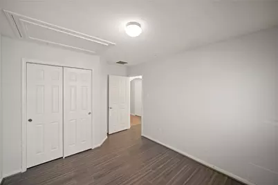 2910 Halcyon Time Trail, Houston, TX 77045 - Photo 9