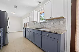 2003 Richvale Ln, Houston, TX 77062 - Photo 11