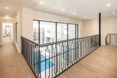 10663 Memorial Drive, Houston, TX 77024 - Photo 29