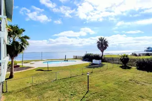 500 Tiki Dr, Tiki Island, TX 77554 - Photo 1