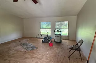 809 Campbell Rd, Eagle Lake, TX 77434 - Photo 9