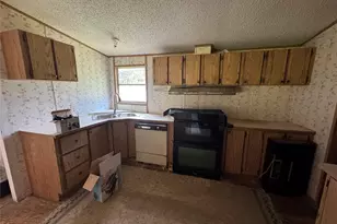 809 Campbell Rd, Eagle Lake, TX 77434 - Photo 13