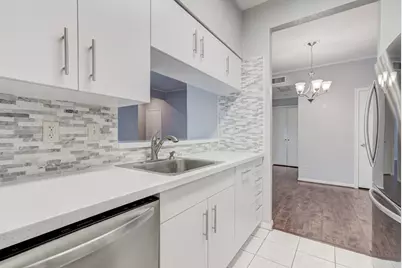 2701 Bellefontaine Street #B1, Houston, TX 77025 - Photo 19