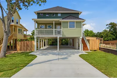 733 S Carroll Street, La Porte, TX 77571 - Photo 1