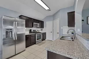 9106 Sunrise Ct, Hitchcock, TX 77563 - Photo 15