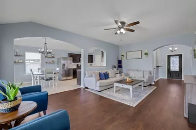 9106 Sunrise Court, Hitchcock, TX 77563 - Photo 5