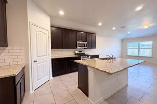 8126 Gambrel Wy, Rosharon, TX 77583 - Photo 9