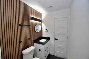 10610 Fleming Dr, Houston, TX 77013 - Photo 23