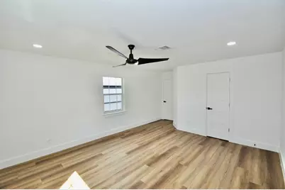 10610 Fleming Drive, Houston, TX 77013 - Photo 11