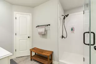 344 Yorktown Ave, Clute, TX 77531 - Photo 21