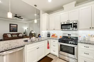 344 Yorktown Ave, Clute, TX 77531 - Photo 15