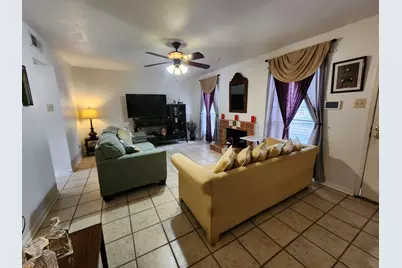 2110 Wilcrest Drive #101, Houston, TX 77042 - Photo 7