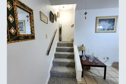 2110 Wilcrest Drive #101, Houston, TX 77042 - Photo 9