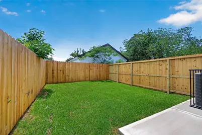 7836 Nashville St Unit A/B Street, Houston, TX 77028 - Photo 25