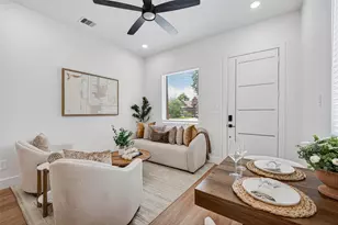 7836 Nashville St Unit A/B St, Houston, TX 77028 - Photo 3