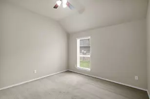 12938 Buchanan Oaks Ln, Houston, TX 77044 - Photo 11