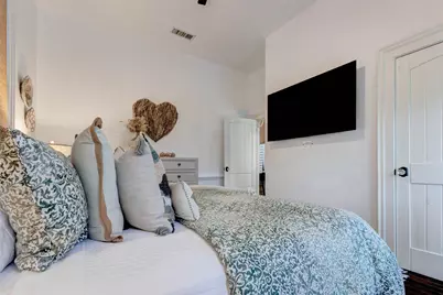 1711 Winnie Street, Galveston, TX 77550 - Photo 27