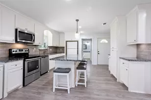 13011 Bethel Ct, Santa Fe, TX 77510 - Photo 3