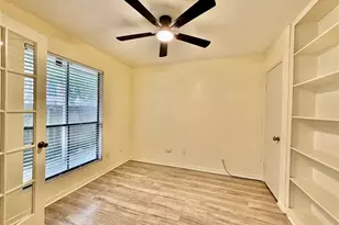 2120 Wilcrest Dr, Houston, TX 77042 - Photo 21