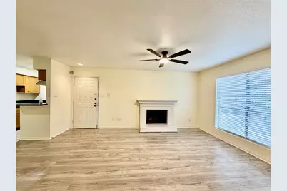 2120 Wilcrest Drive #121, Houston, TX 77042 - Photo 5