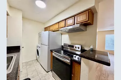 2120 Wilcrest Drive #121, Houston, TX 77042 - Photo 11