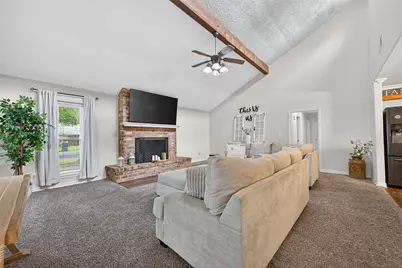 2306 Bunton Drive, El Campo, TX 77437 - Photo 7