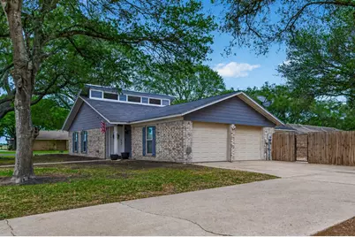 2306 Bunton Drive, El Campo, TX 77437 - Photo 21
