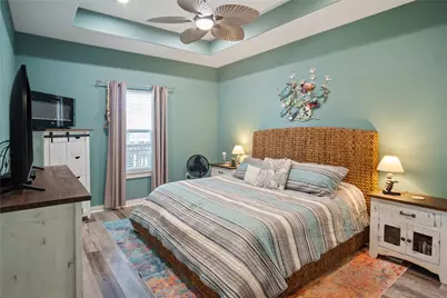 957 S Cove, Crystal Beach, TX 77650 - Photo 21