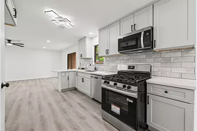 7607 Grape Street, Houston, TX 77074 - Photo 9