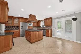 903 Sugarfield Ct, Sugar Land, TX 77498 - Photo 19