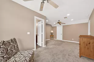 903 Sugarfield Ct, Sugar Land, TX 77498 - Photo 25