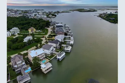 13243 Binnacle Way, Galveston, TX 77554 - Photo 43