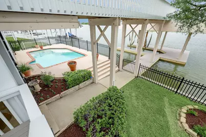 13243 Binnacle Way, Galveston, TX 77554 - Photo 33