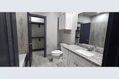 8121 Claiborne Street #B, Houston, TX 77078 - Photo 11
