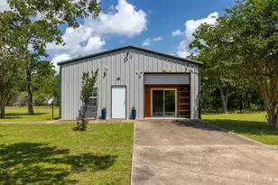 1072 Papenberg Ln, Columbus, TX 78934 - Photo 3