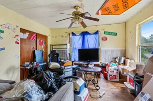 1012 Clear Lake Rd, Highlands, TX 77562 - Photo 19