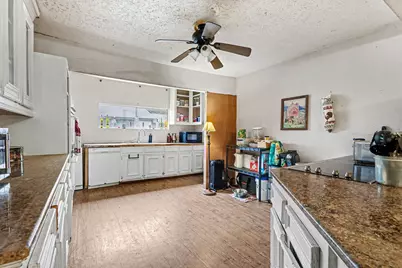 1012 Clear Lake Road, Highlands, TX 77562 - Photo 13