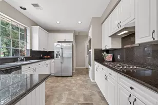 5522 Whisper Ridge Dr, Sugar Land, TX 77479 - Photo 3