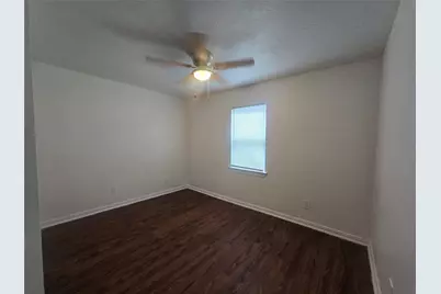 918 Winnie #101, Galveston, TX 77550 - Photo 5
