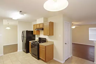 12707 Claradeen Court, Houston, TX 77047 - Photo 7