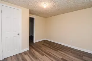 4021 Eddie St, Houston, TX 77026 - Photo 13